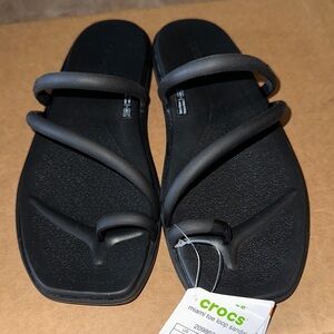 CROCS Black Miami Toe Loop Sandals